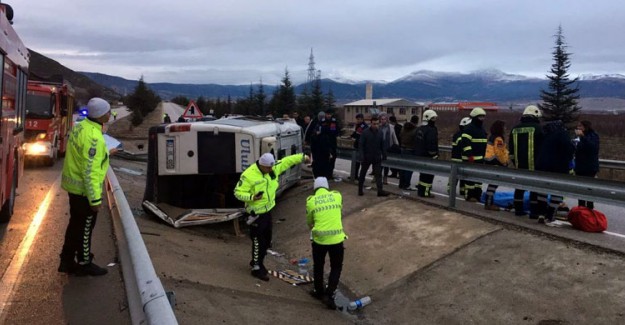 Isparta'da Korkunç Kaza! 16 Yaralı Var