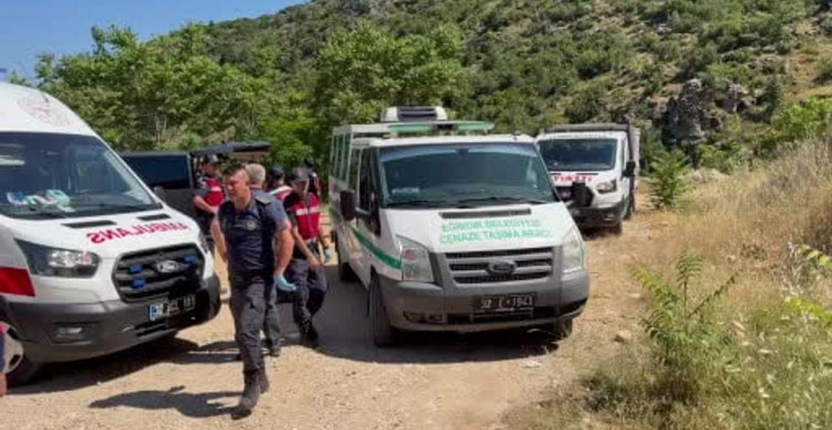 Isparta'da park halindeki araçta 2 gencin cansız bedeni bulundu
