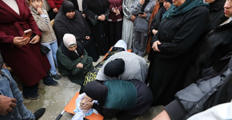 İsrail Askerleri Batı Şeria'da Bir Çocuk da Dâhil İki Filistinliyi Öldürdü