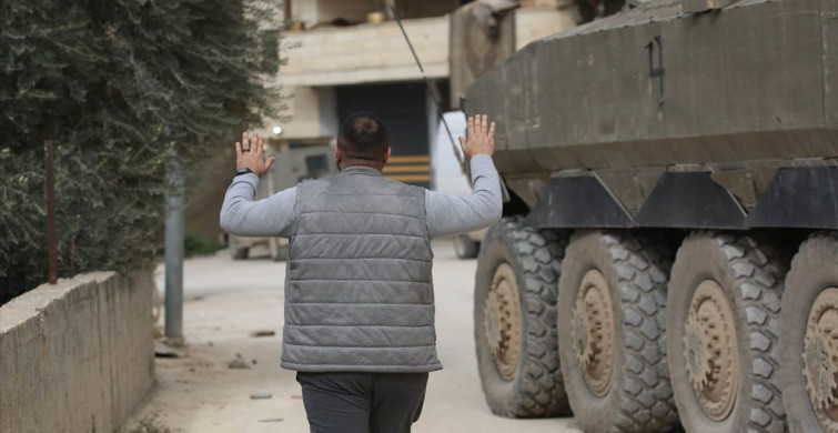 İsrail, Batı Şeria'daki Filistinli Evlere Yıkım Uyguluyor