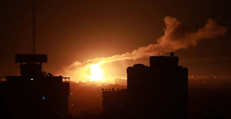 İsrail Hamas'a Bağlı Bir Noktaya Saldırdı