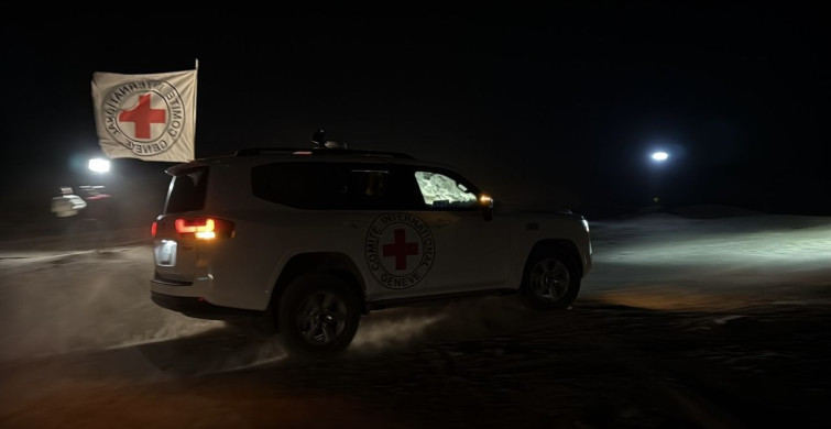 İsrail, Hamas'tan 3 Esir Cesedini Aldı