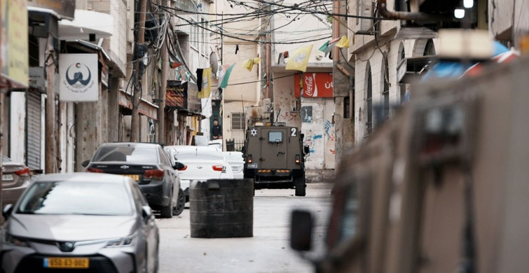 İsrail Ordusu, Batı Şeria'da 2 Filistinliyi Yaraladı