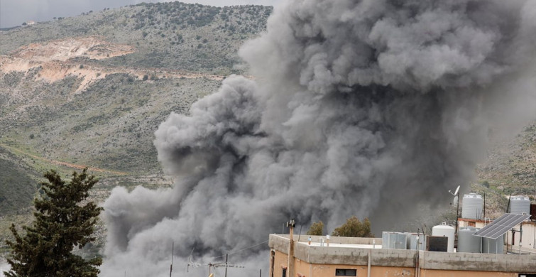 İsrail Ordusu Lübnan'daki Dellafe Köprüsü'nü Hava Saldırısı ile Vurdu