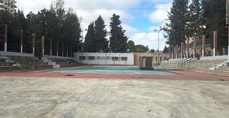 İsrail'in Kalendiya Mülteci Kampındaki UNRWA Merkezini Kapatma Tehdidi