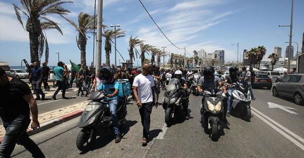 İsrail’in Yafa’da Müslüman Mezarlığını Yıkması Protesto Edildi