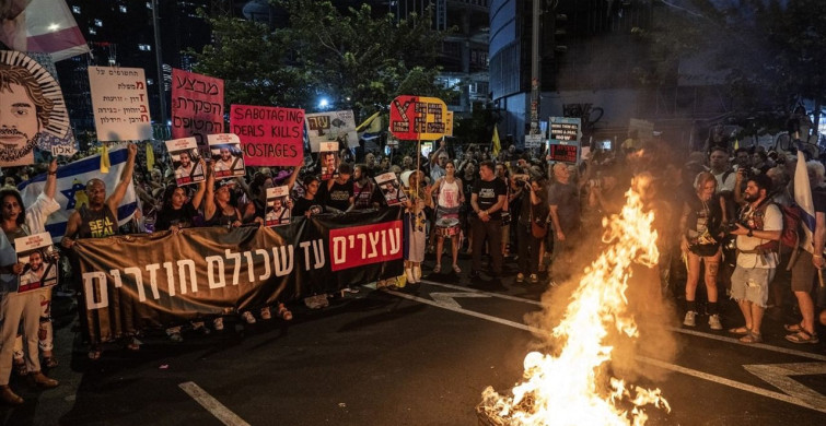 İsrailliler Gazze'yi İşgal Kararına Karşı Protesto Düzenledi