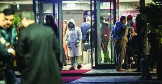 İstanbul Bağcılar'da Bir Otelde Yangın Meydana Geldi; 150 Kişi Tahliye Edildi