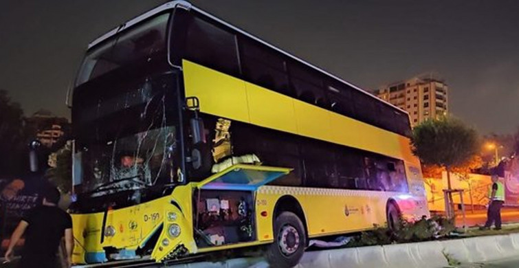 İstanbul'da Bir Otobüs Kazası Daha! Başakşehir'de İETT Otobüs Şoförü Bariyerlere Çarptı