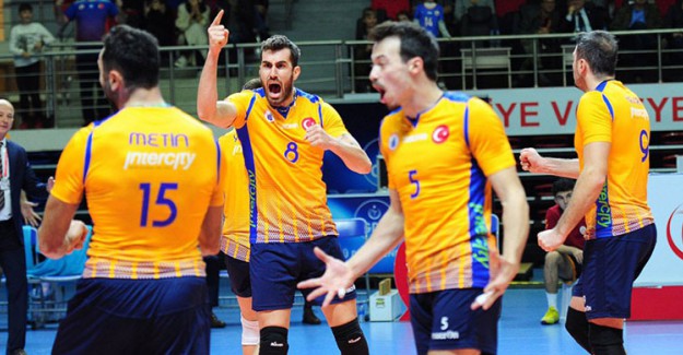 İstanbul BB, 8’li Finaller İçin Sahaya Çıkıyor!