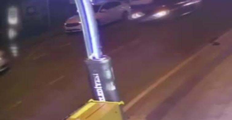 İstanbul Beşiktaş'taki Saldırganların Kullandığı Araç Kiralama Noktasından Ayrılıyor