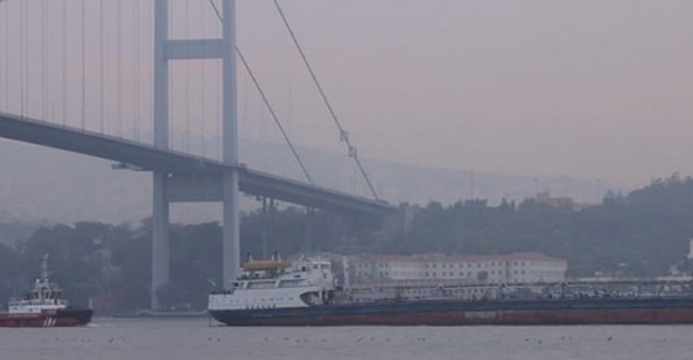 İstanbul Boğazı'nda Hareketli Anlar
