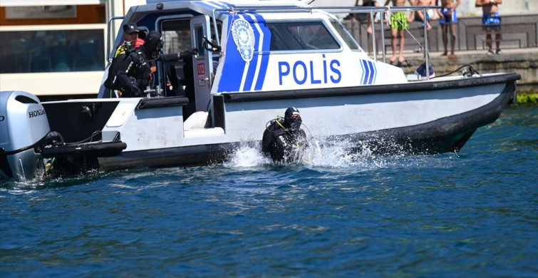 İstanbul Boğazı'nda Kaybolan Rus Yüzücüyü Arama Çalışmaları Devam Ediyor