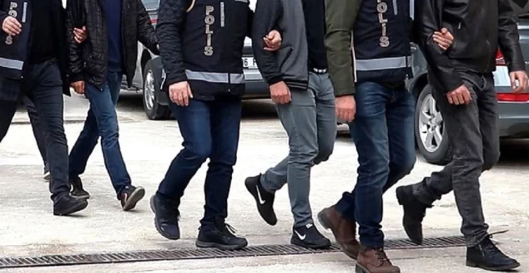 İstanbul gece hayatına büyük operasyon: Ünlü mekânlarda uyuşturucu ve silah çıktı