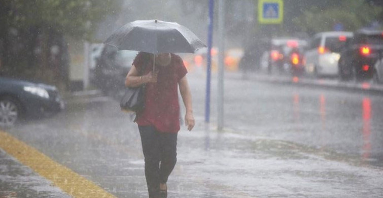 İstanbul için bir alarm daha verildi: 7 bin şimşek bekleniyor! İşte 11 Ağustos 2022 hava durumu