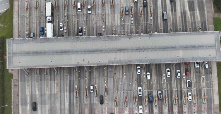 İstanbul-İzmir Otoyolu ve Osmangazi Köprüsü'nde Bayram Yoğunluğu