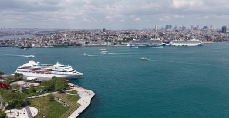 İstanbul Limanlarında Dev Kruvaziyer Gemileri Yoğunluğu