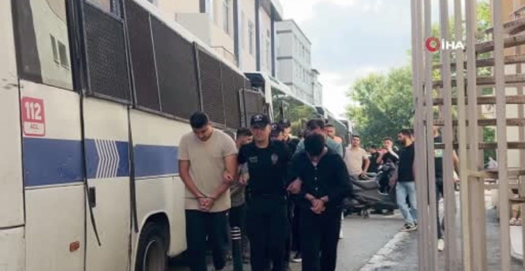 İstanbul merkezli yasa dışı bahis ve kara para operasyonunda gözaltına alınan 69 şüpheli adliyeye sevk edildi