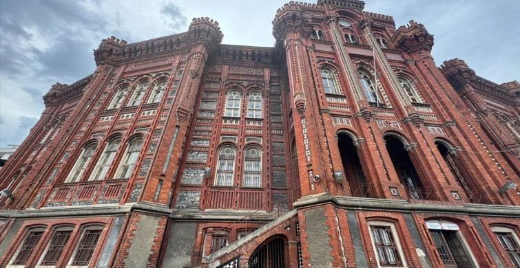 İstanbul Milli Eğitim Müdürü Yentür Fener Rum Okulu'nu Ziyaret Etti İstanbul Milli Eğitim Müdürü Yentür Fener Rum Okulu'nu Ziyaret Etti