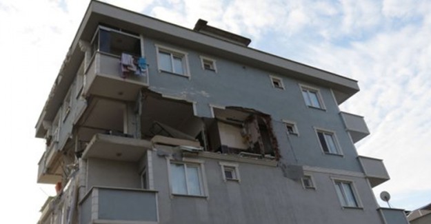 İstanbul Sancaktepe'de 6 Katlı Binada Patlama 