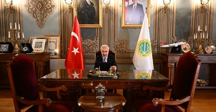 İstanbul Üniversitesi Rektörü Zülfikar, AA'nın Yılın Kareleri Oylamasına Katıldı