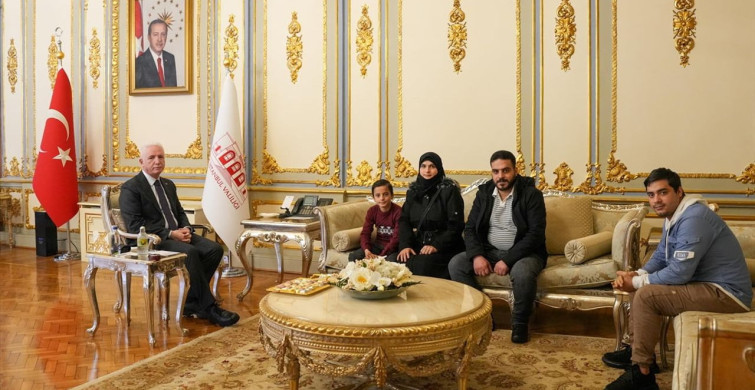 İstanbul Valisi Gül, Ambulansa Yol Açan Ahmet'i Makamında Ağırladı