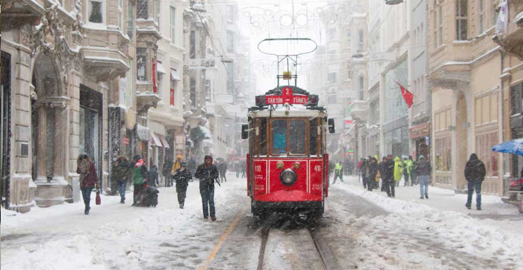 İstanbul Valisi'nden kritik uyarı: Kuvvetli kar sağanakları bekleniyor!