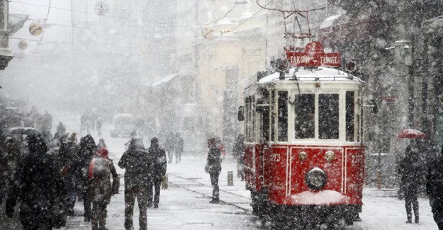 İstanbul'a Kar Geliyor!