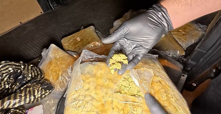 İstanbul'da 3 ilçede uyuşturucu operasyonu: 45 kilo skunk ele geçirildi, 4 gözaltı