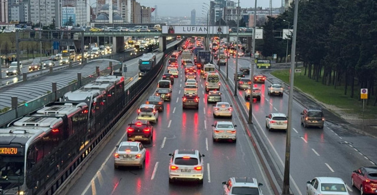 İstanbul'da Akşam Trafiği %87 Yoğun
