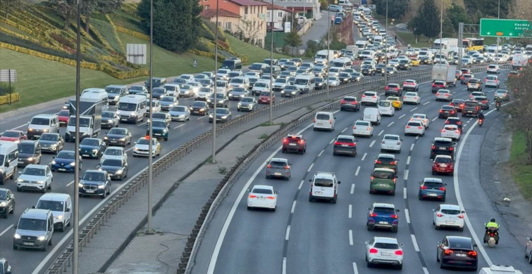 İstanbul'da Akşam Trafik Yoğunluğu Yüzde 89'u Buldu