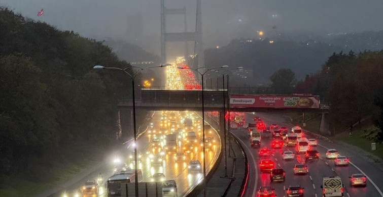 İstanbul'da Akşam Trafik Yoğunluğu Yüzde 90