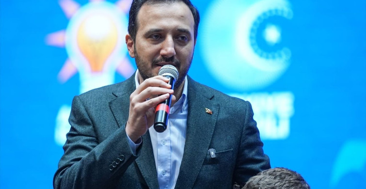 İstanbul'da 'Çocuk Gülerse Dünya Güler' Programı Düzenlendi