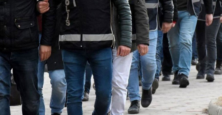 İstanbul'da Dev FETÖ/PDY Operasyonu Meydana Geldi