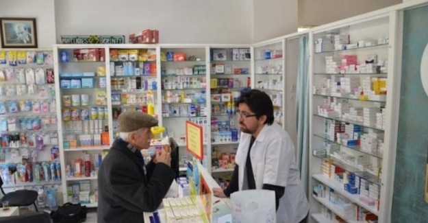 İstanbul'da Eczanelerde Bedava Maske Dağıtılacak