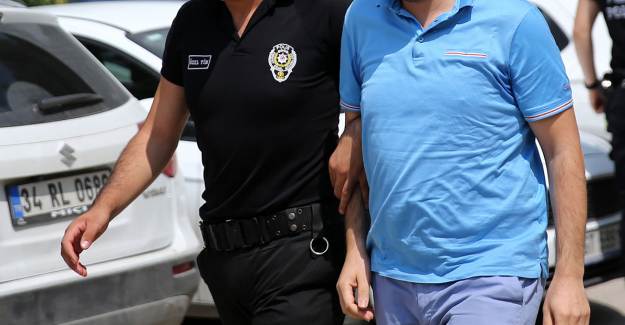 İstanbul'da FETÖ Operasyonu: 34 Muvazzaf Asker Gözaltına Alındı