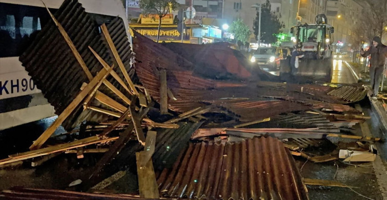 İstanbul'da Fırtına Nedenli Zararlar