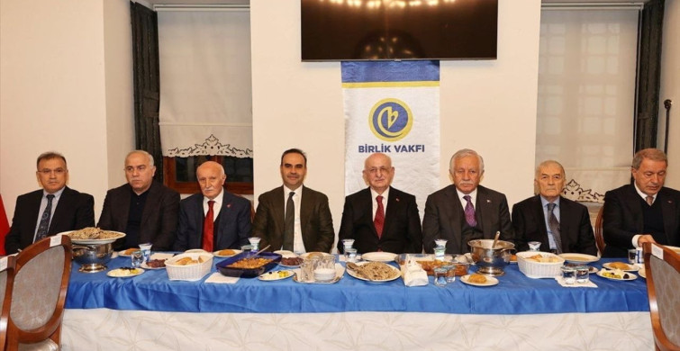 İstanbul'da Geleneksel İftar Programı Düzenlendi