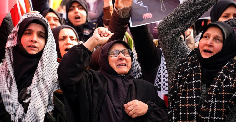 İstanbul'da İran'a Yönelik Saldırılara Protesto Yürüyüşü