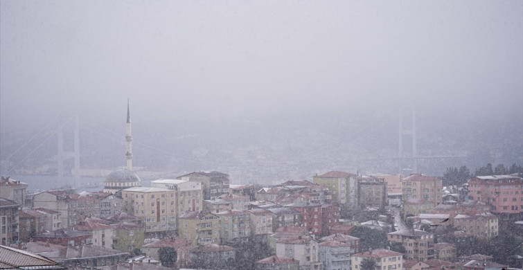 İstanbul’da Kar Yağışı Etkili Olmaya Devam Ediyor