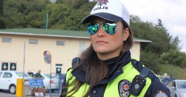 İstanbul'da Polisler Yaka Kamerası Takacak