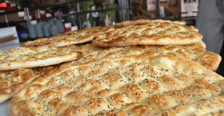 İstanbul'da Ramazan Pidesinin Fiyatı Belli Oldu