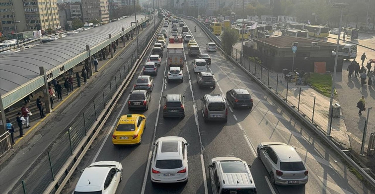 İstanbul'da Sabah Trafik Yoğunluğu