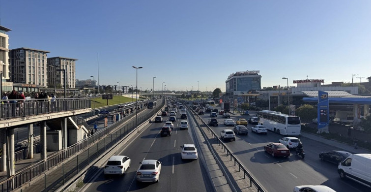 İstanbul'da Sabah Trafik Yoğunluğu Problemi