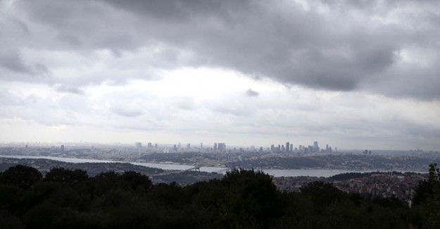 İstanbul'da Şiddetli Sağanak Yağış Su Baskınlarına Neden Oldu