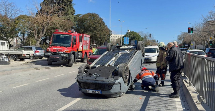 İstanbul'da Ters Dönme Kazası: Sürücü Yaralandı