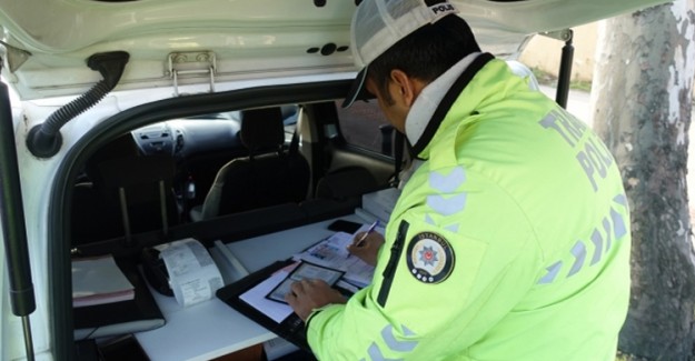 İstanbul'da Ticari Araçlara Kış Lastiği Denetimi Yapıldı