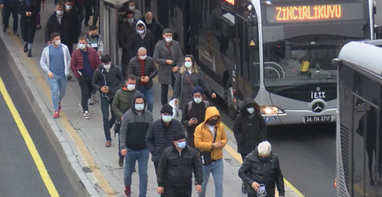İstanbul’da Toplu Taşımalarda Yoğunluk Yaşandı