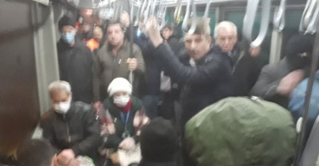 İstanbul'da Toplu Taşımaların Doluluğu Devam Ediyor