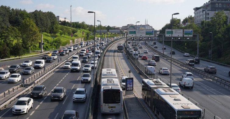 İstanbul'da Trafik Yoğunluğu Zirve Yapıyor